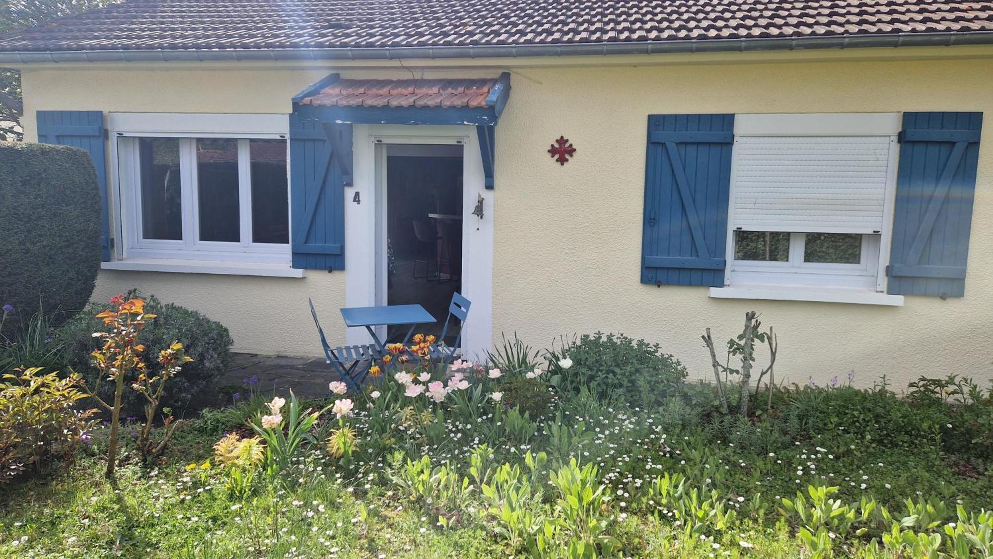La Canadienne Évreux Exterior foto